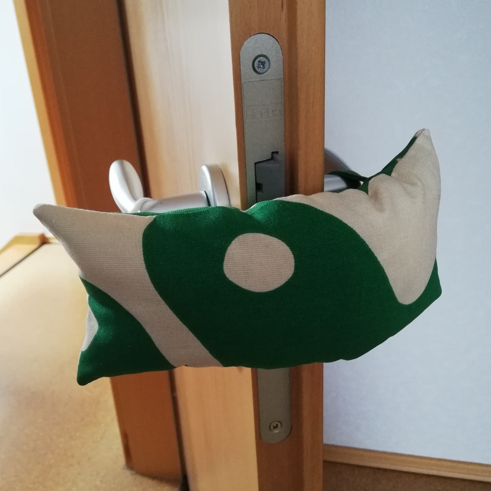 Türstopper, Knallschutz, Klemmschutz,Zugluftstopper, Tür, Windstopper, – Bild 12