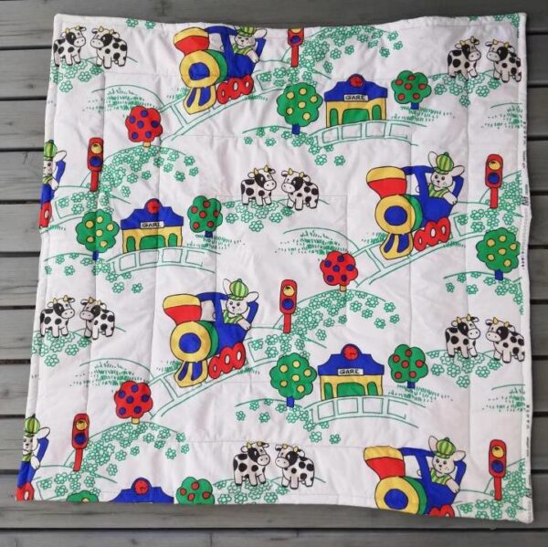 Babydecke, Kinderdecke, Spieldecke, Decke für Laufstall, Eisenbahnmotiv, Piratmotiv, Baumwollstoffe, Kuscheldecke, Schmusedecke – Bild 6