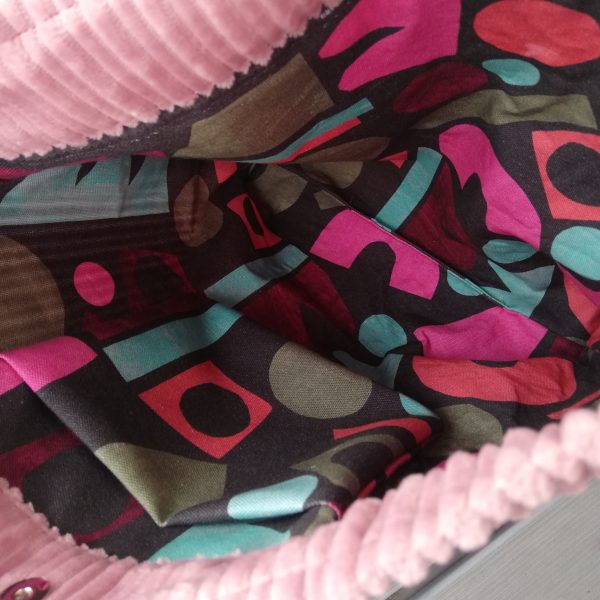 Cordtasche, Shopper aus Breitcord, Umhängetasche, Innentasche, Außentasche, Magnetverschluß – Bild 3