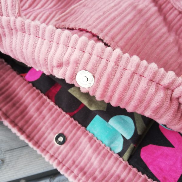 Cordtasche, Shopper aus Breitcord, Umhängetasche, Innentasche, Außentasche, Magnetverschluß – Bild 4